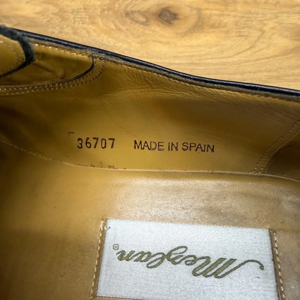 Mezlan mens size